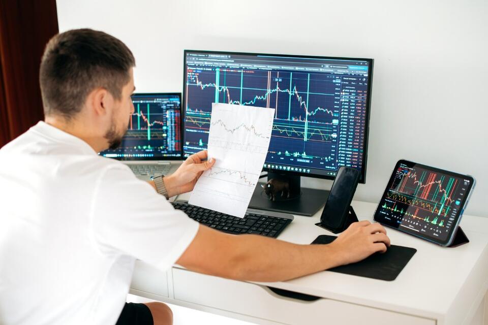 Fixed vs. Usage-Based Pricing: Which Charting Model Fits a Home ...