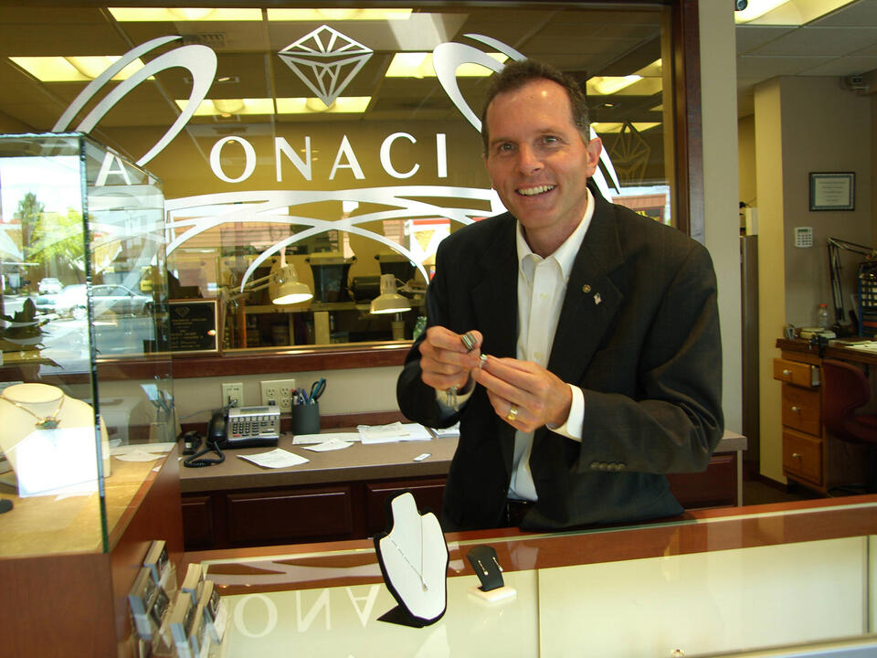 Bonaci Fine Jewelry to close in Kent after 35 years - NewsBreak