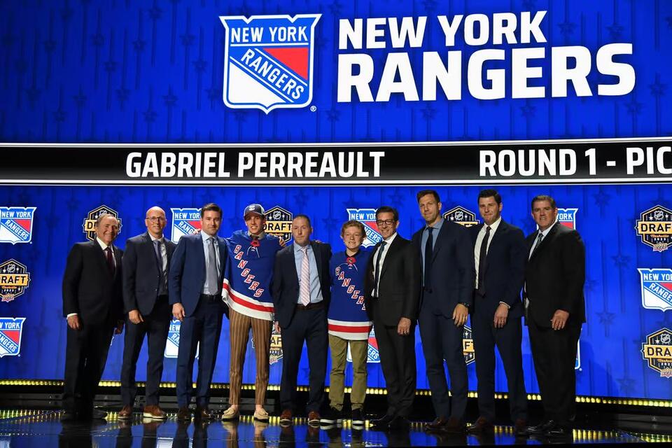 Rangers top prospect has 3 points to help lead United States into