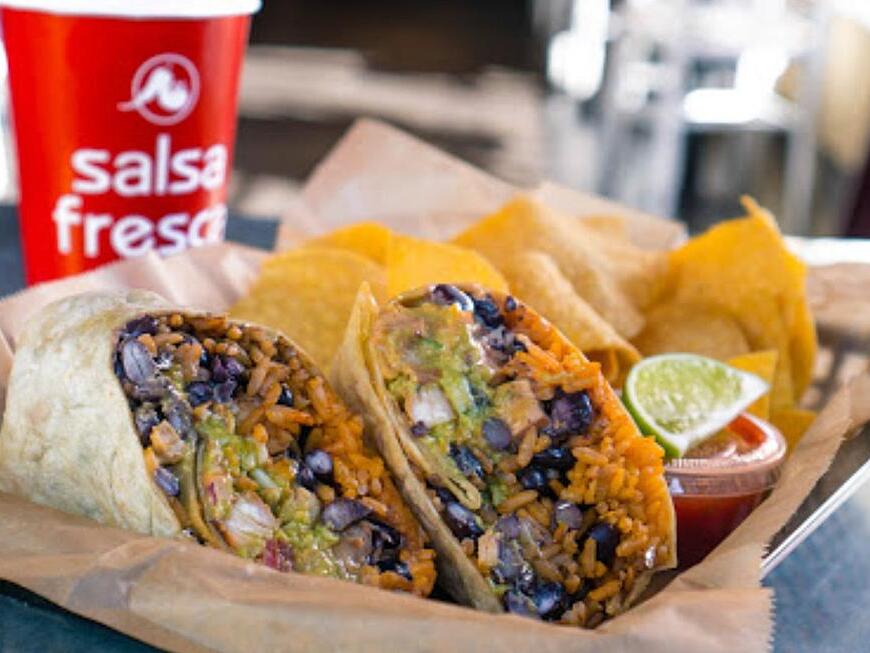 New Salsa Fresca Location Opens in Fishkill, NY, Offering Opening Week