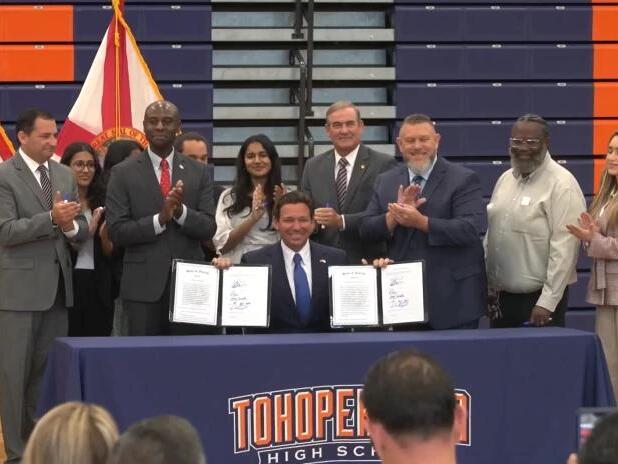 Governor signs into law a program allowing chaplains to act as school ...
