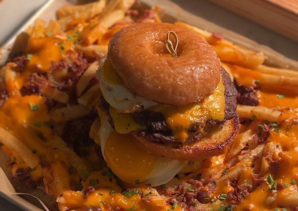 Can you finish MGM Springfield’s 1-pound doughnut burger challenge?