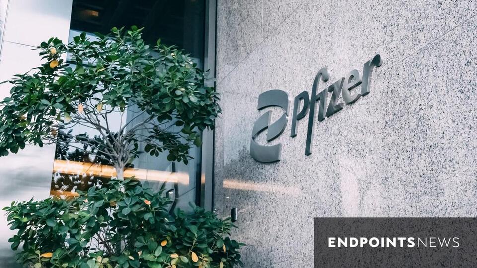 Pfizer keeps cutting, eliminating costs and programs as pipeline delivers mixed results