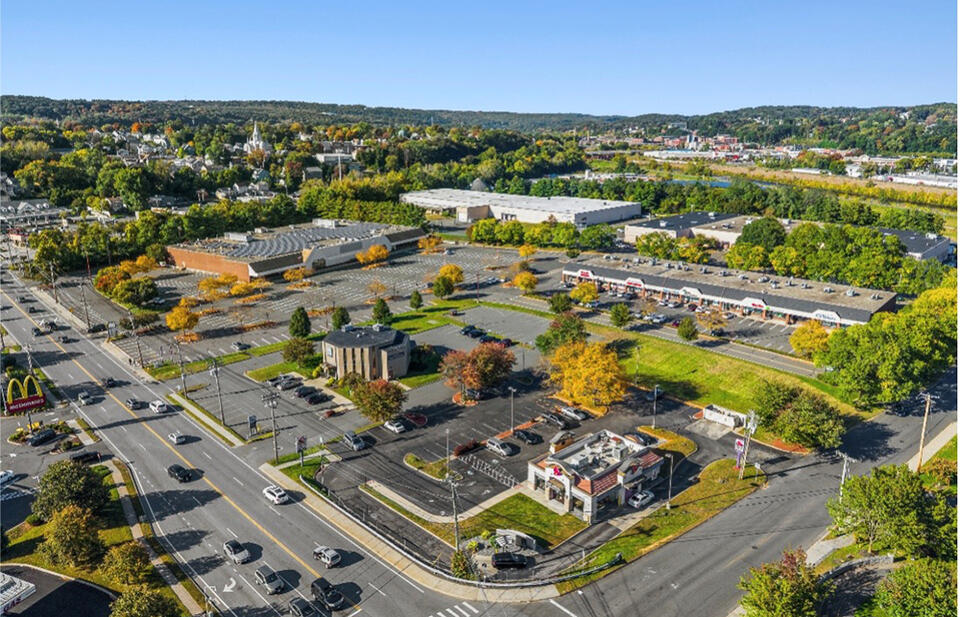 Saugatuck Commercial Real Estate brokers $8.3m sale of Ansonia Landing ...