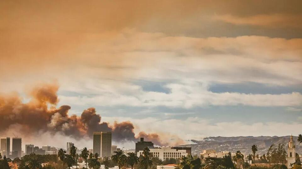 LA Fire Smoke Hit Lead Levels 80 Times Higher - NewsBreak