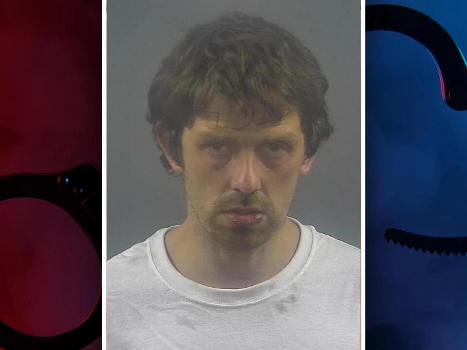 Man charged with fleeing police in Bowling Green