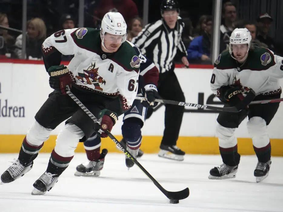 Makar, MacKinnon lead Avalanche to 31 win over Coyotes