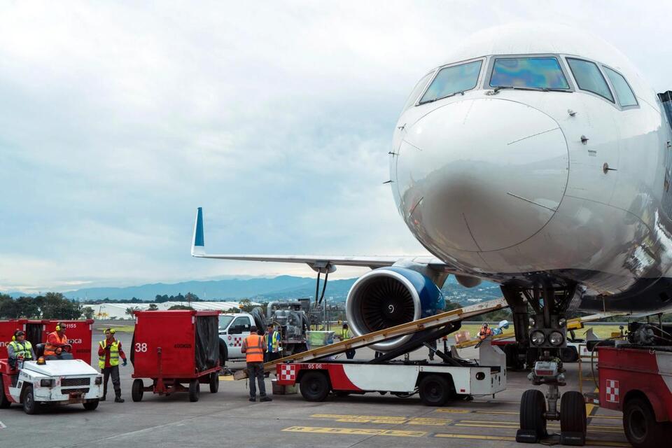 LAX Airport Police Lieutenant Files Discrimination Suit Against City ...