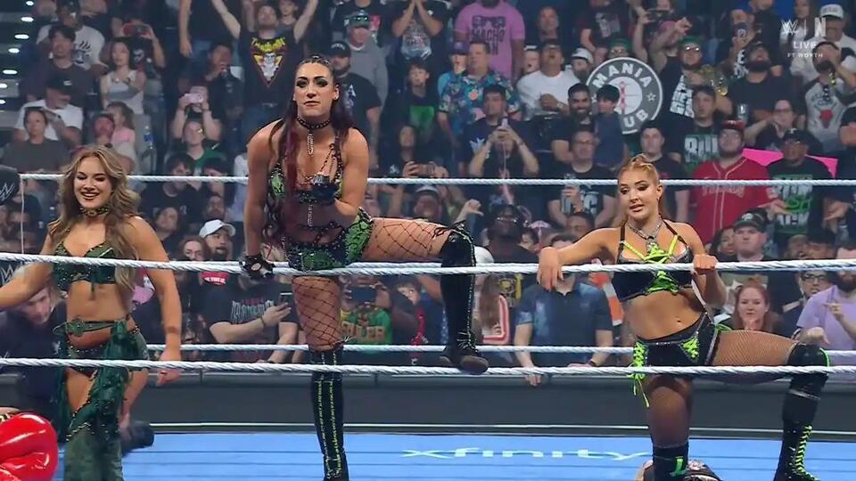 Fatal Influence (Jacy Jayne, Fallon Henley & Lainey Reid) Join WWE ...
