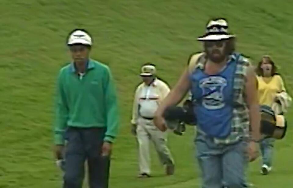 tiger woods cigarette caddy Vintage Video Of Tiger Wood's Caddie In The '90s Goes Viral: “Never Knew  Bocephus Caddied For Tiger”