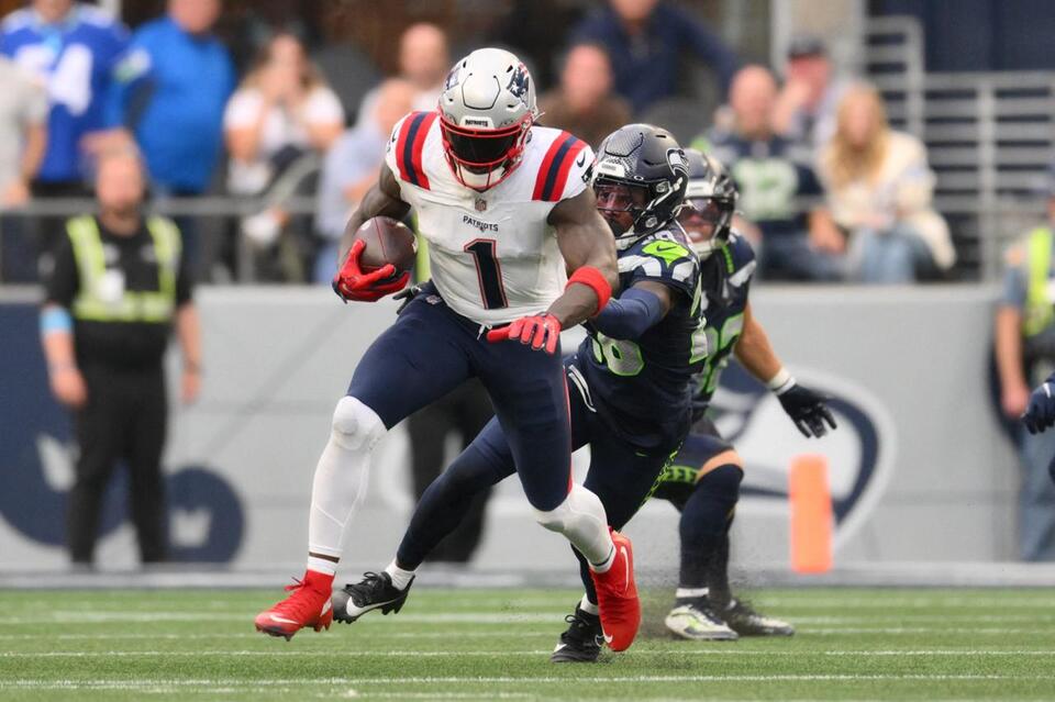 Five Thoughts From Patriots Loss to Seahawks: Everything Changed After Brown Got Hurt