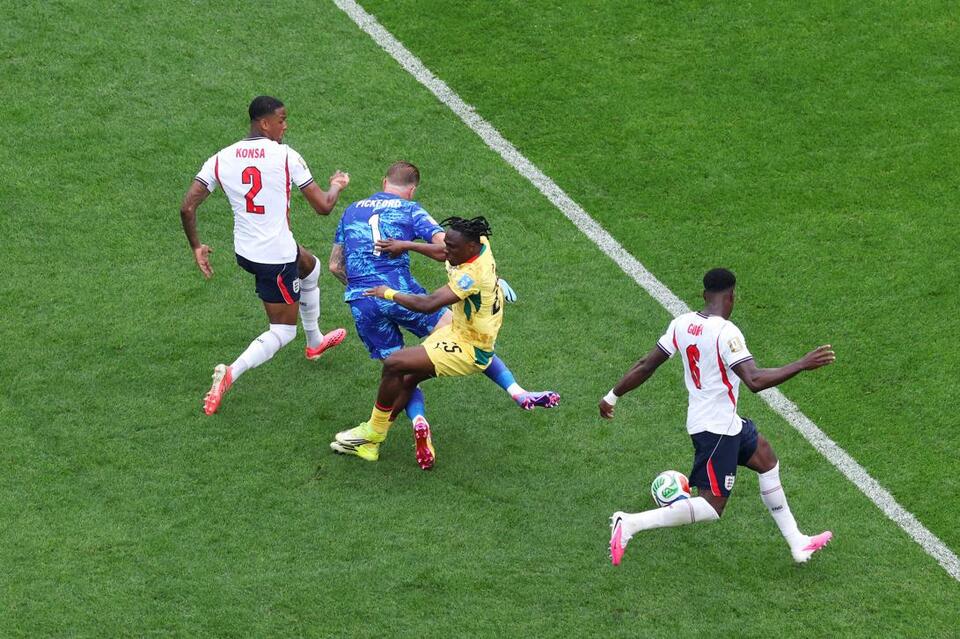 England lucky to avoid Jordan Pickford red card and late penalty in drab Ghana draw
