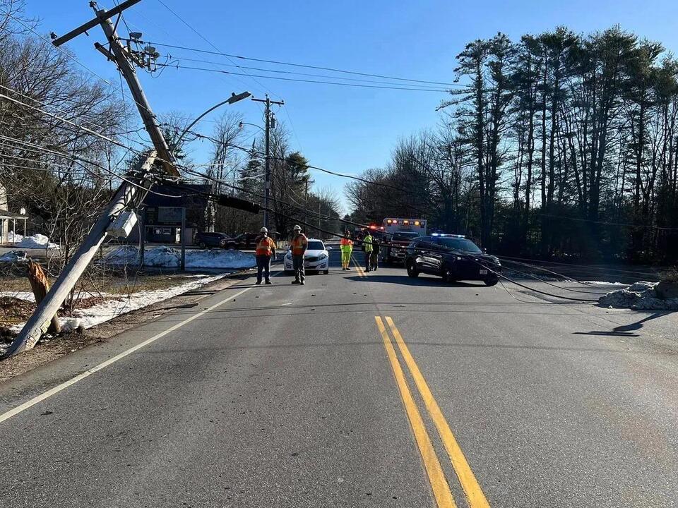 Route 22 in Gorham reopened after crash snaps utility pole