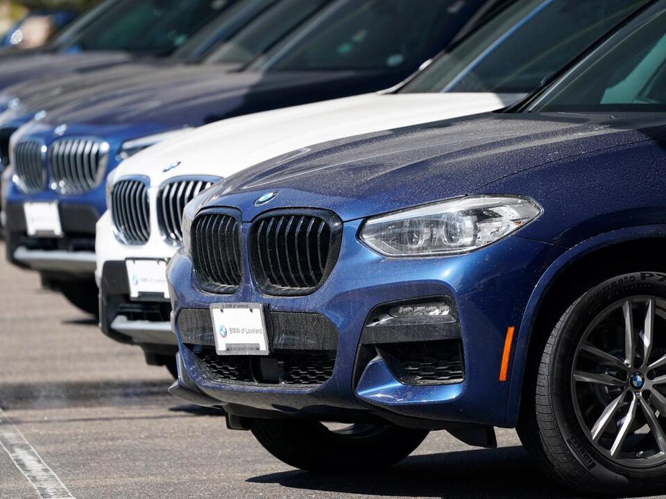 BMW recalling more than 720K vehicles over potential fires from faulty ...
