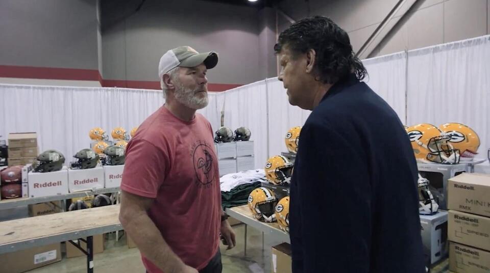 NY Jets Legend Mark Gastineau Angrily Confronts Brett Favre Over Lost ...