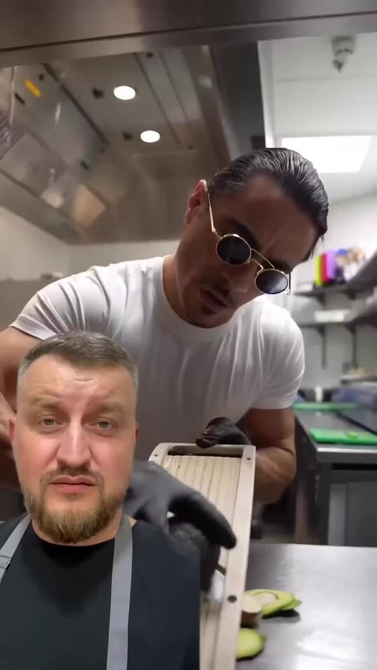 Avocado Cutting Hack Test - NewsBreak