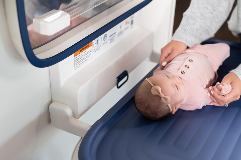 'The dreaded diaper blowout' led a Chicago mom to design innovative ...