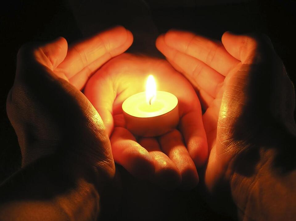 A tragic crash on Powderhouse Road takes the life of an 18-year-old ...