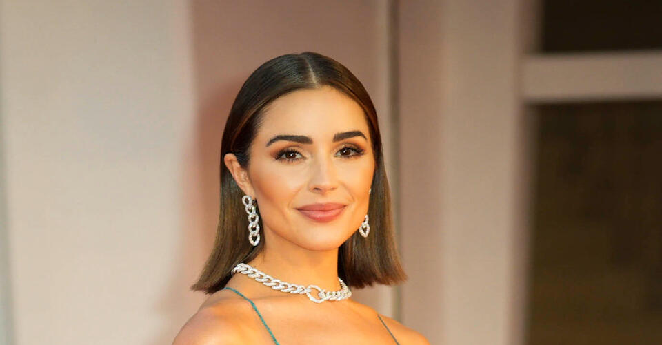 Olivia Culpo Delivers Winter-Luxe Style in Furry Hooded Vest, Leather Leggings & Pointed-Toe Ankle Boots for Colorado Getaway – NewsBreak