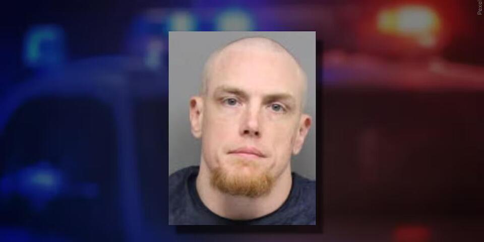 Lincoln man accused of sending explicit content to officer posing as ...
