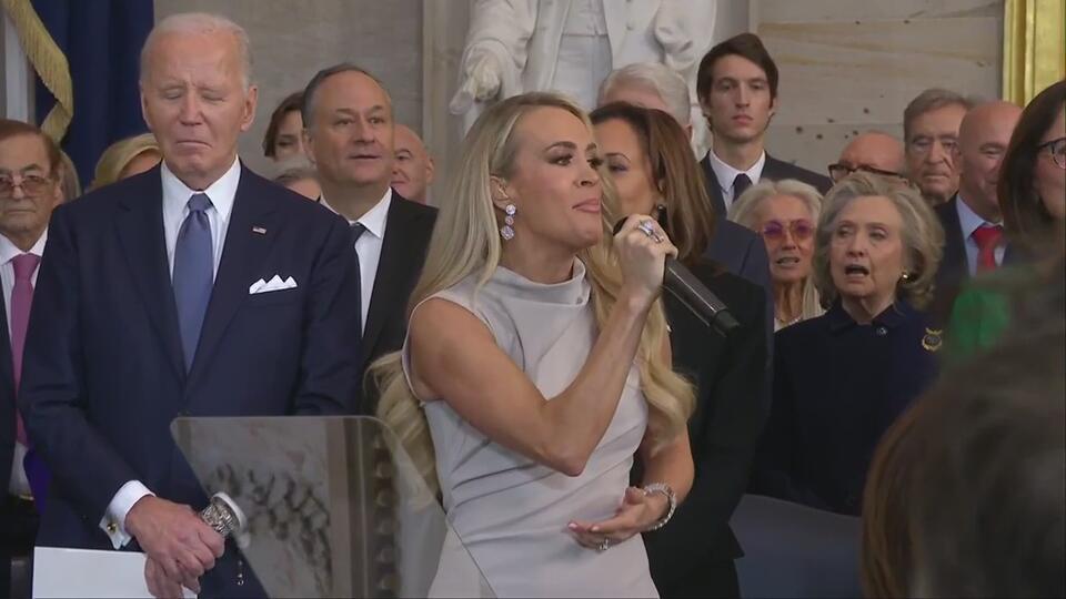 Carrie Underwood performs &lsquo;America the Beautiful&rsquo; - NewsBreak