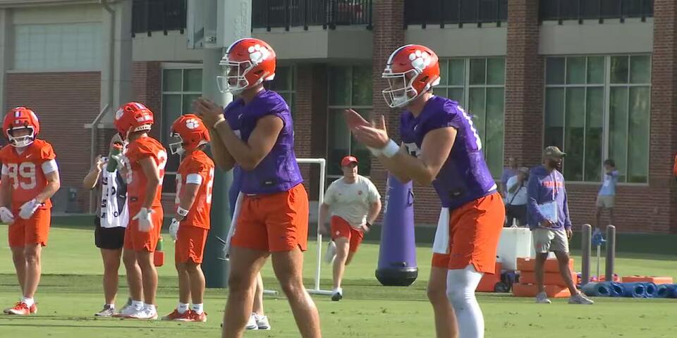 Swinney names Reynolds starting QB for UNC game, updates Vizzina's injury status