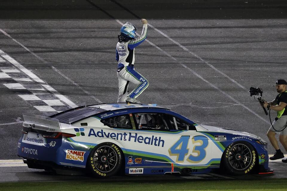 “You Robbed [Erik] Jones” NASCAR Fans Outraged Over Controversial