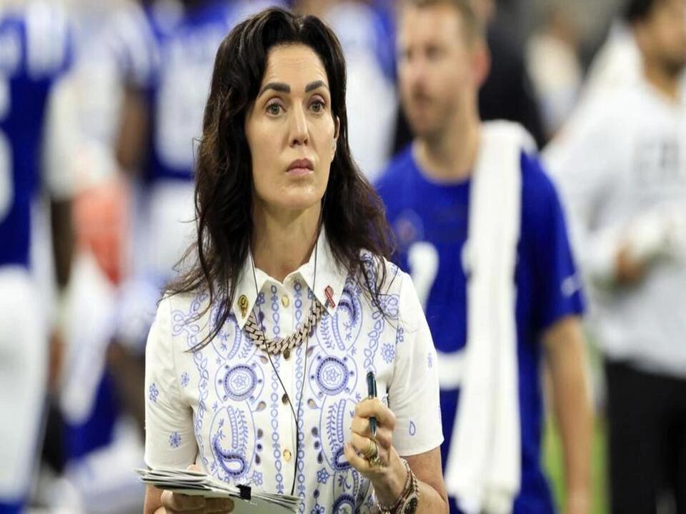 The Sideline CEO: Why Colts Owner Carlie Irsay-Gordon's Notepad is ...