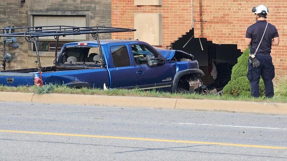 Man charged with operating while intoxicated after crashing into a ...