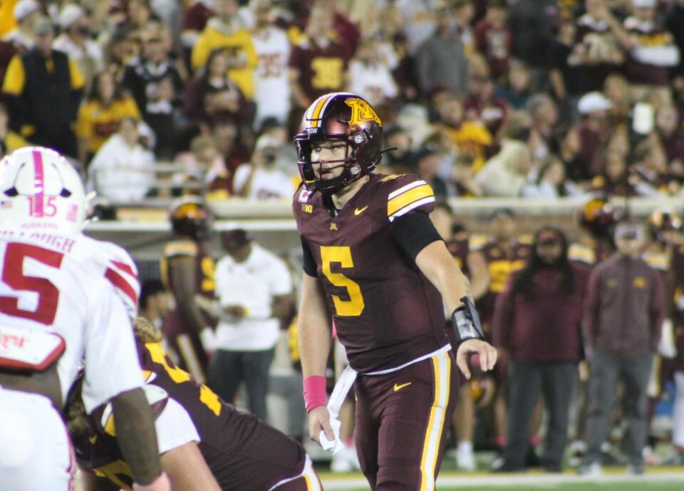Drake Lindsey diving deep into playbook as spring ball intensifies ...