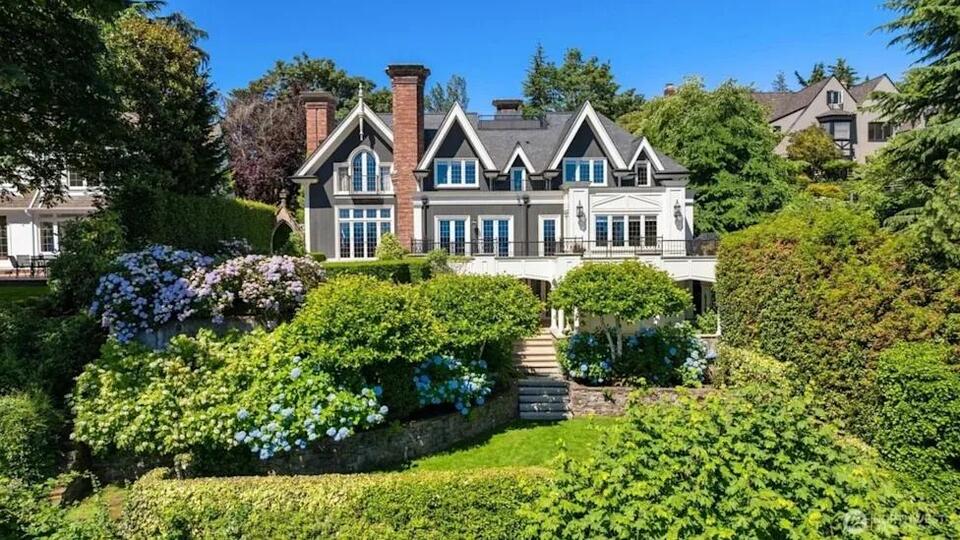 The Ex-Microsoft Exec Who Outbid Cher for an Antique Archway Is Selling ...