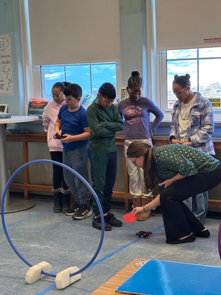 Plaza Elementary School explores its aviation history with drone ...