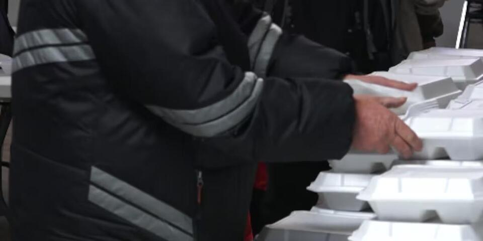Daily free meals for homeless at Springfield church are back again ...