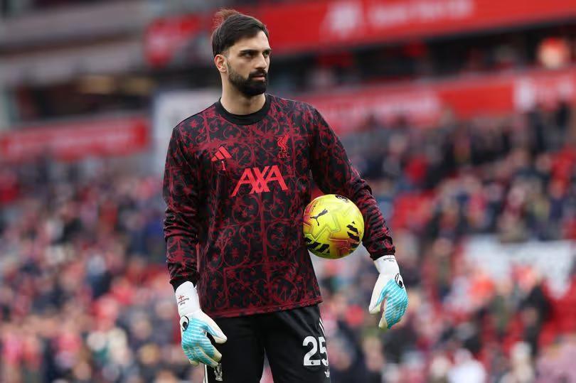 Giorgi Mamardashvili 'considering Liverpool transfer exit' as team on ...