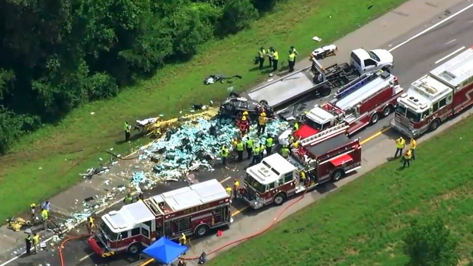Truck Driver on Phone Causes Fiery I-95 Crash That Killed 5 in North ...