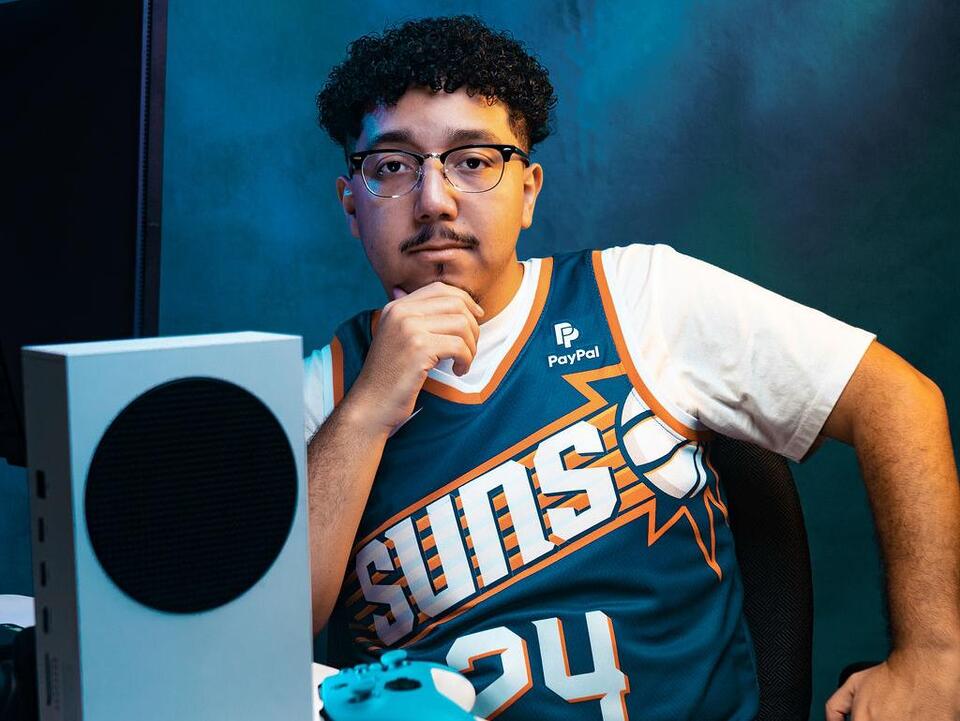 Ten L.A. Gamers Tell Us How to Make Money Playing Video Games For a Living