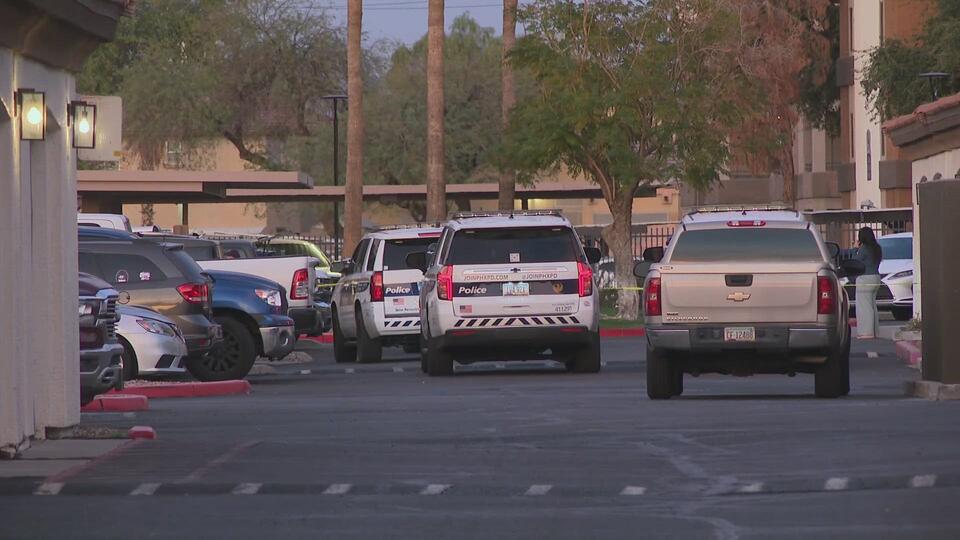 Man dies after being crushed by car in Phoenix - NewsBreak