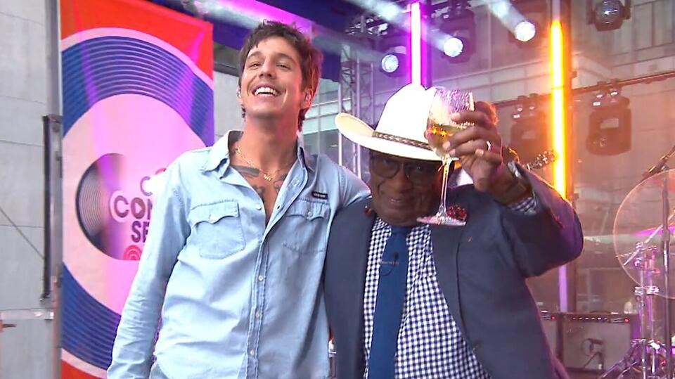 See Al Roker Rock Out On Stage With Role Model During ‘Today’ Concert ...
