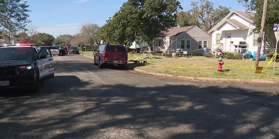 Father dies while trying to save son who was accidentally shot by his ...