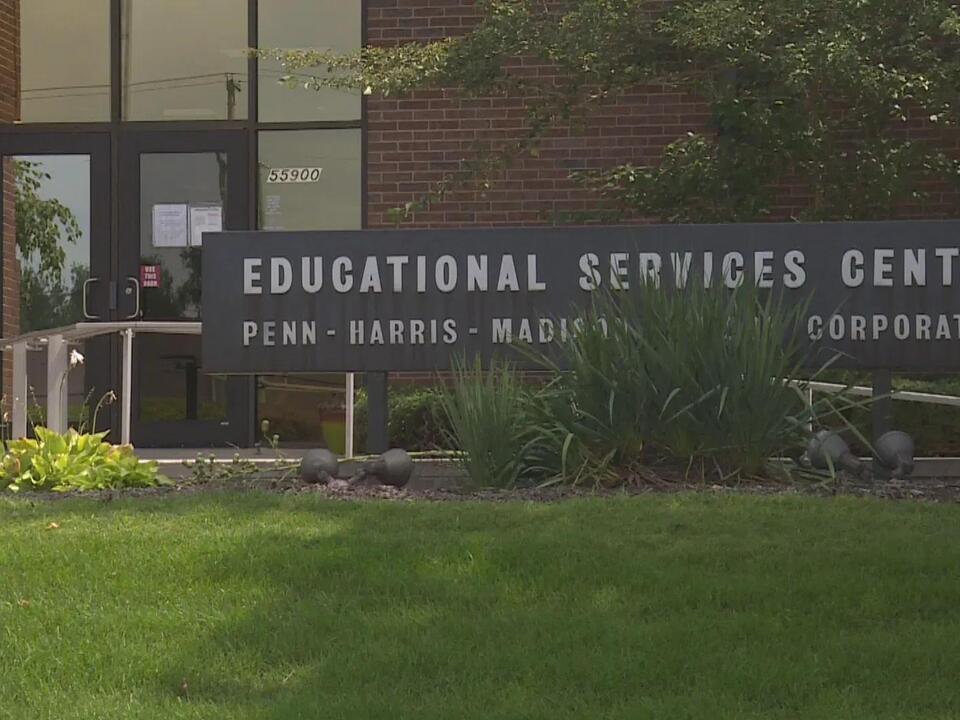 Four PHM middle school students taken to hospital after possibly eating