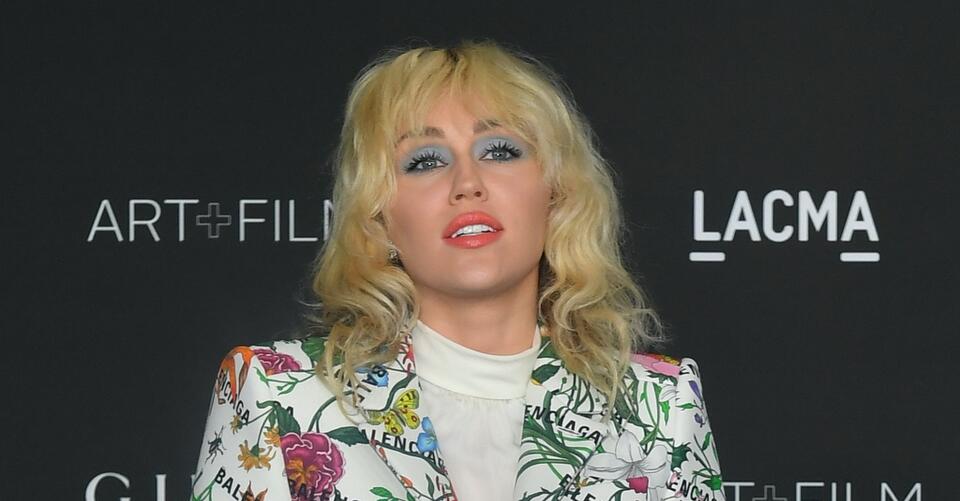 All the Glamorous Red Carpet Arrivals at the 2021 LACMA Art + Film Gala – NewsBreak