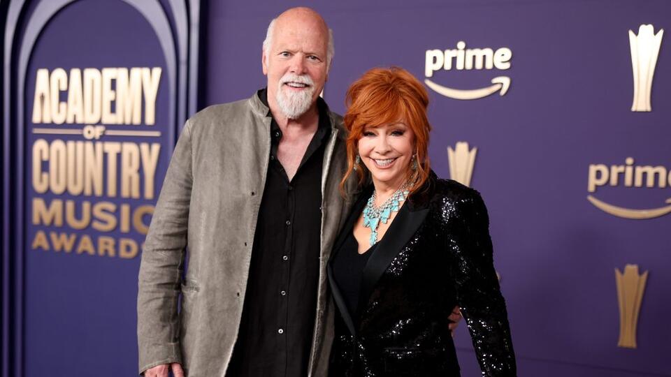 Reba McEntire’s Huge Wedding Plans Revealed Including A-List Guests and ...