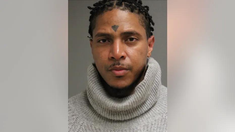 Suspect in deadly River North shooting turns himself in, Chicago police ...