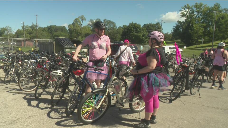 Riders don pink for Bras for the Cause, aiding cancer care in Iowa ...