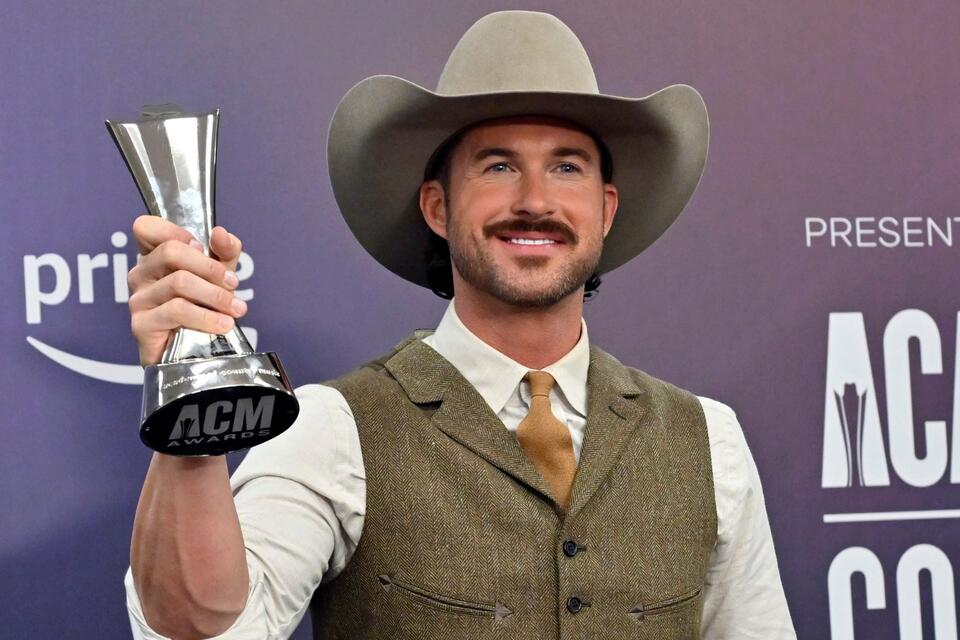 Riley Green Shares The Unique Way He Displays His Awards Show Trophies ...
