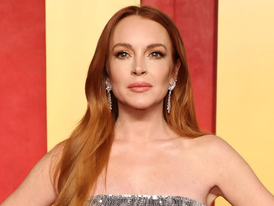 Lindsay Lohan Is So Fetch at Vanity Fair Oscars AfterParty for First(02)