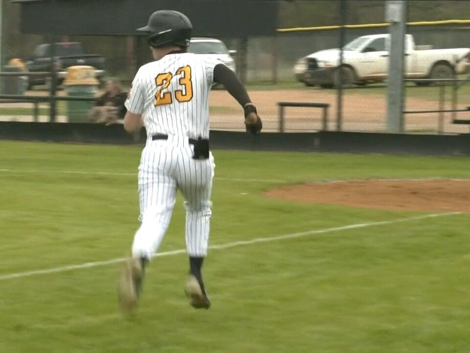 Boswell bats prove too much for Soper