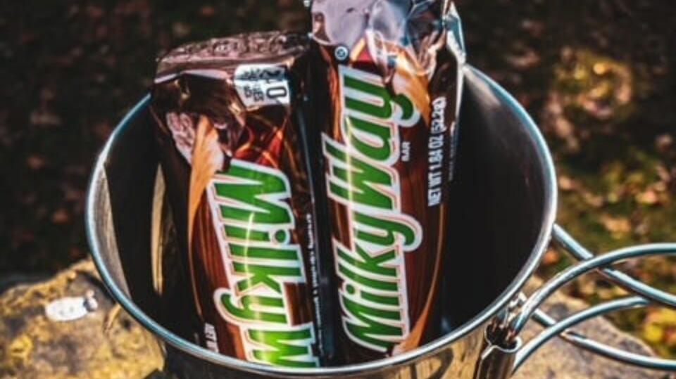 Milky Way Revives a Beloved Candy Bar-With a New Name - NewsBreak