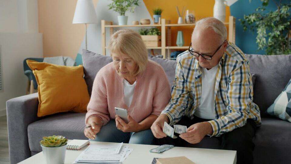 A Social Security deposit covers the previous month, so October’s pays ...