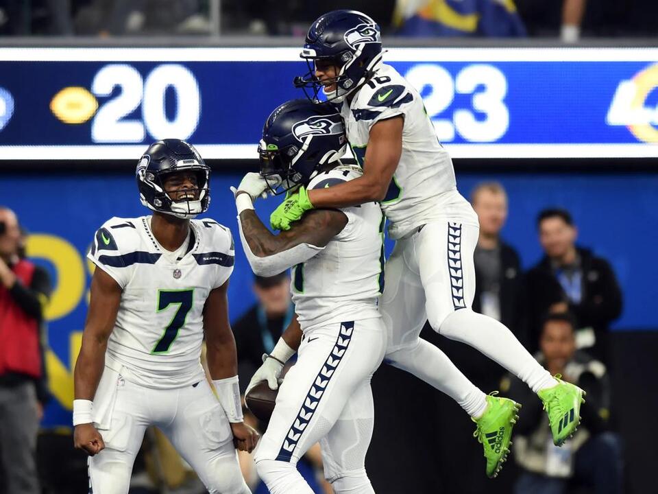 PreSnap Reads 1/23 Seahawks receiving group rewrote team records in 2023